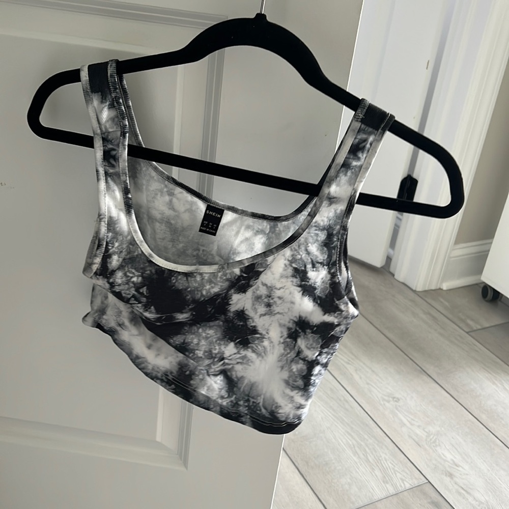 TWO SET SHEIN cami crop tops
